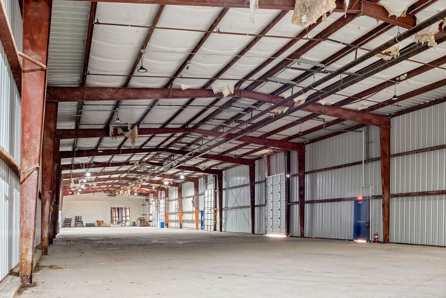 More Photos Of 3526-3530 Lang Rd, Houston Unknown For Lease