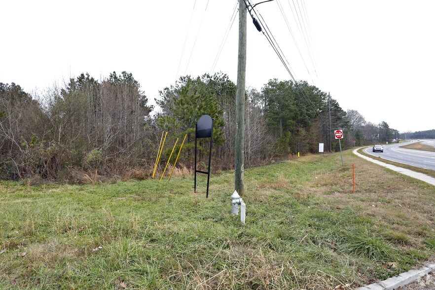 More Photos Of 5399 Hwy 92, Acworth Land For Sale