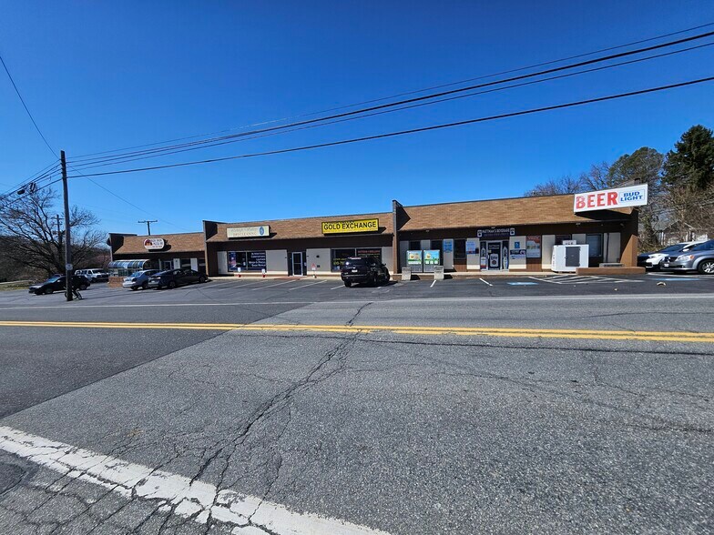 More Photos Of 191-197 Nazareth Pike, Bethlehem Storefront For Lease