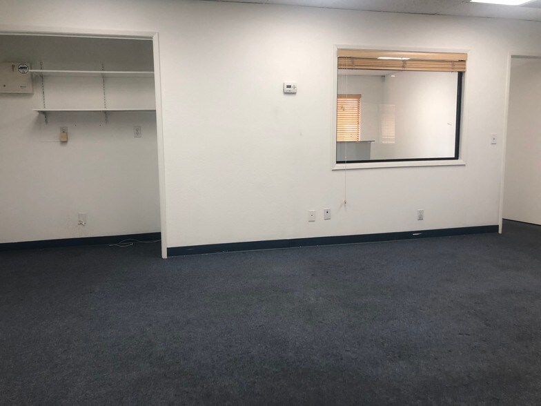 More Photos Of 3777 Tibbetts St, Riverside Office For Lease