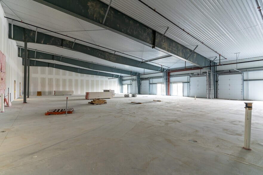 More Photos Of 595 1st St, Hanover Warehouse For Lease