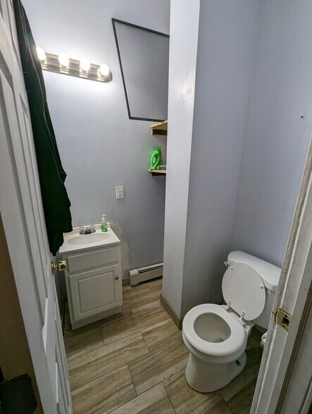 More Photos Of 95 16th Ave, Newark Storefront Retail Residential For Sale