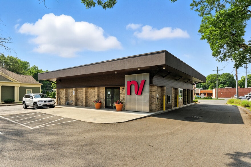 More Photos Of 1930 Wilbraham Rd, Springfield Bank For Sale