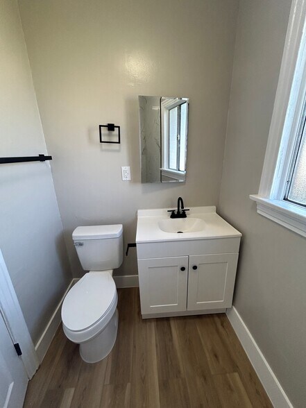 More Photos Of 1041-1045 Gulf Ave, Wilmington Apartments For Sale