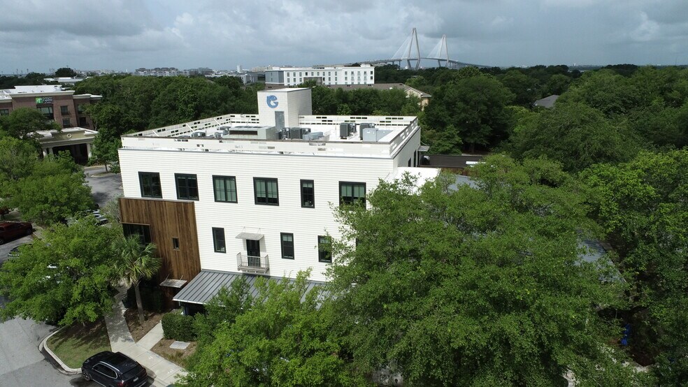 More Photos Of 320 Wingo Way, Mount Pleasant Loft Creative Space For Lease