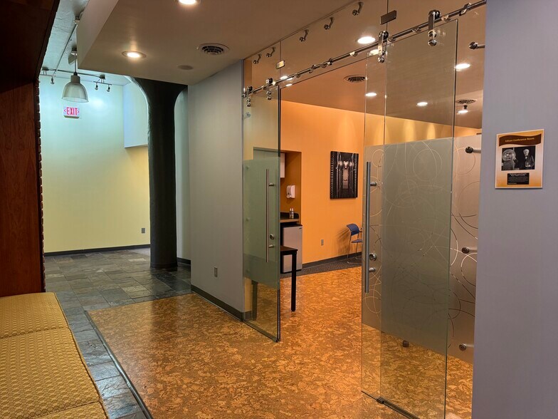 More Photos Of 25 Monroe St, Albany Office For Lease