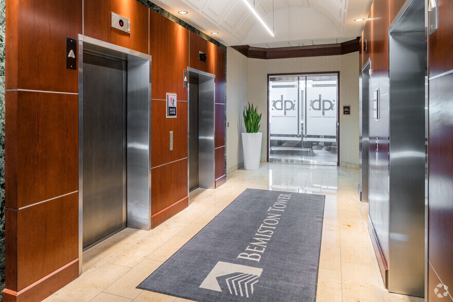 More Photos Of 231 S Bemiston Ave, Clayton Coworking Space