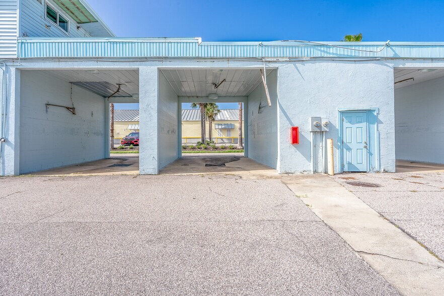 More Photos Of 2120 S Atlantic Ave, Daytona Beach Storefront Retail Office For Sale