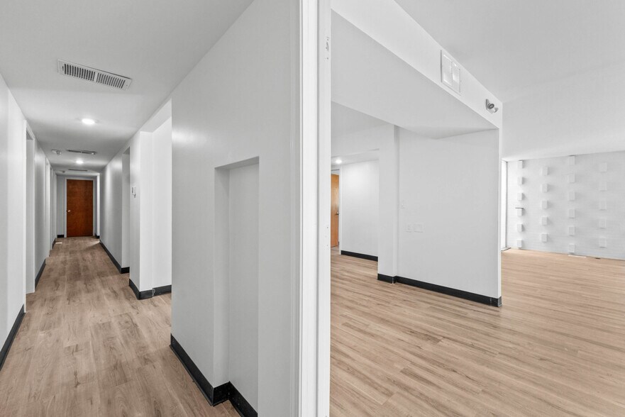 More Photos Of 2532 Spring Arbor Rd, Jackson Medical For Sale