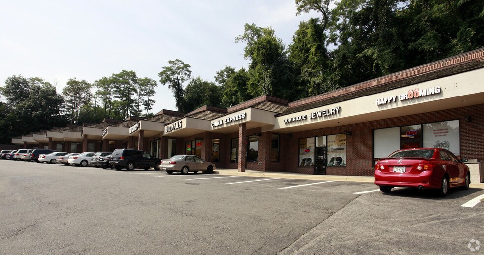 More Photos Of 3301-3321 Lee Hwy, Arlington Coworking Space