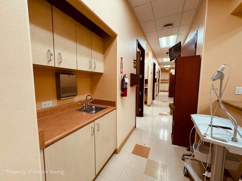 More Photos Of 2647 Box Canyon Dr, Las Vegas Medical For Sale