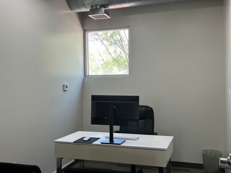 More Photos Of 7507-7511 E McDonald Dr, Scottsdale Office For Lease