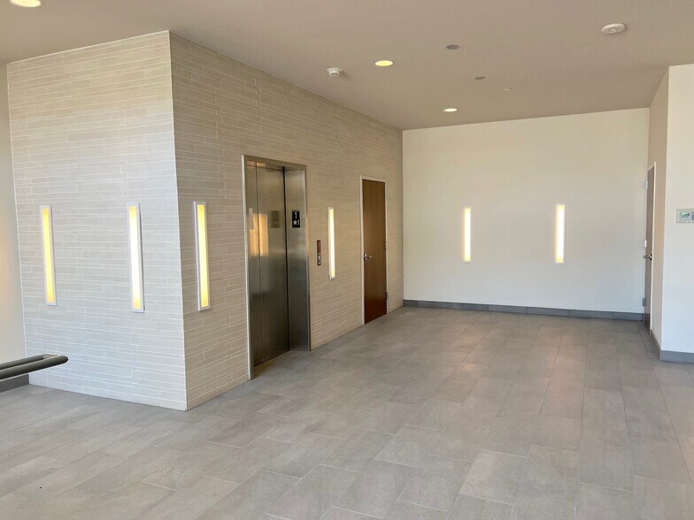 More Photos Of 2540 King Arthur Blvd, Lewisville Unknown For Lease