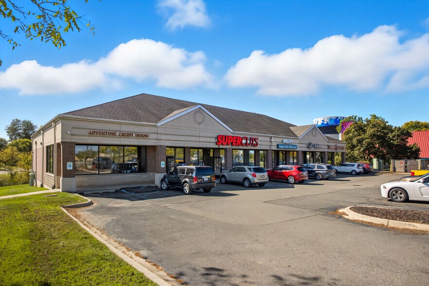 More Photos Of 2250 Lake Lansing Rd, Lansing General Retail For Sale