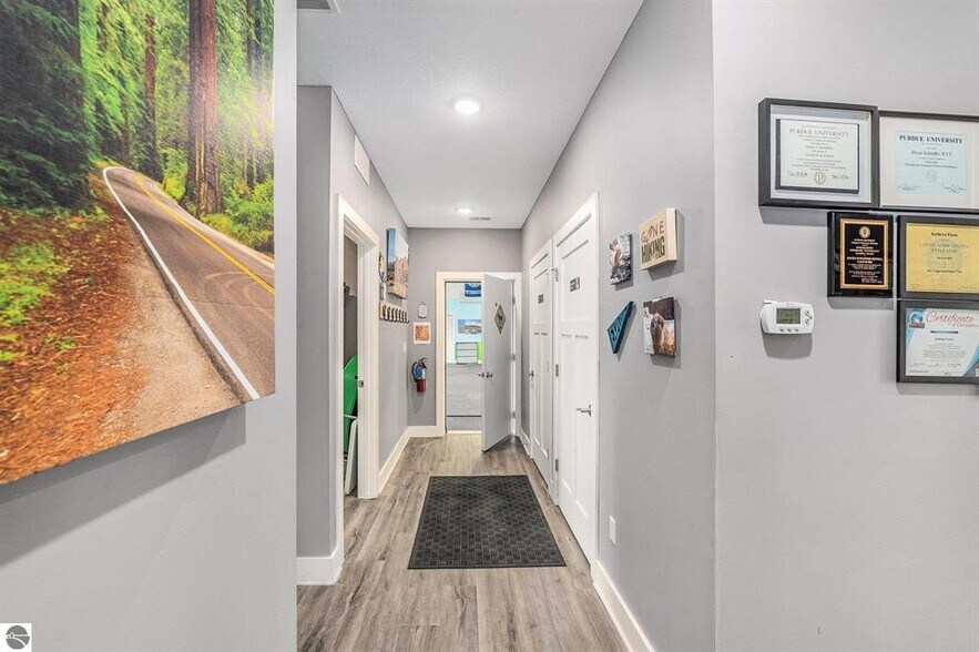 More Photos Of 1859 Southpeak Dr, Traverse City Service For Sale