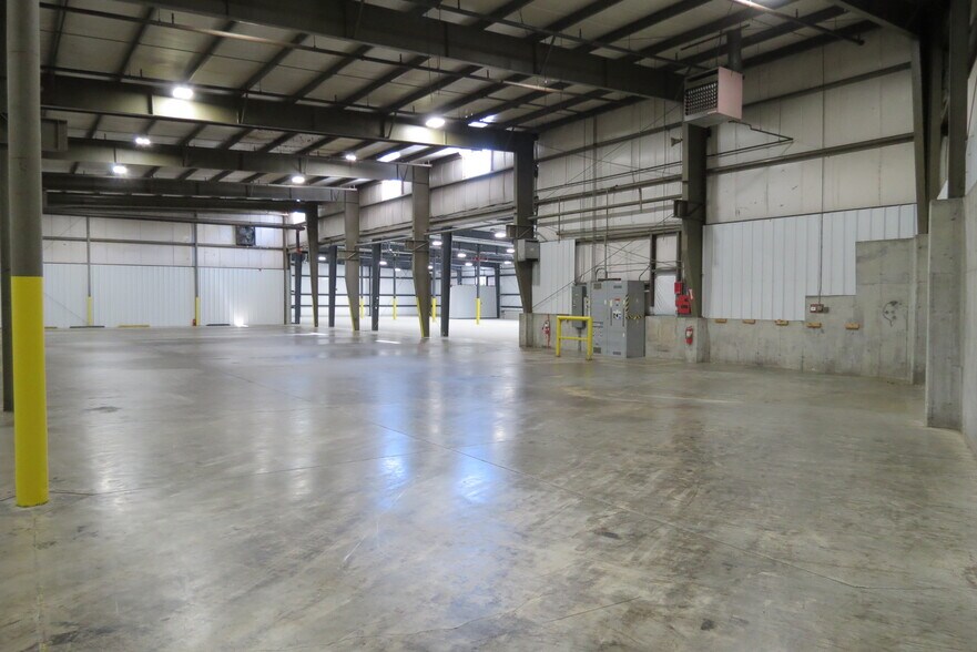 More Photos Of 50 June St, Leominster Industrial For Lease