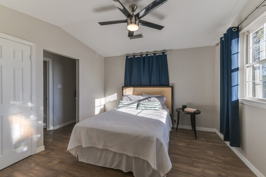 More Photos Of 391 Farm to Market 1519, Scroggins Land For Sale