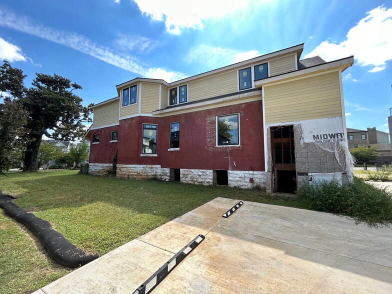 More Photos Of 1006 Monroe St, Nashville Restaurant For Lease