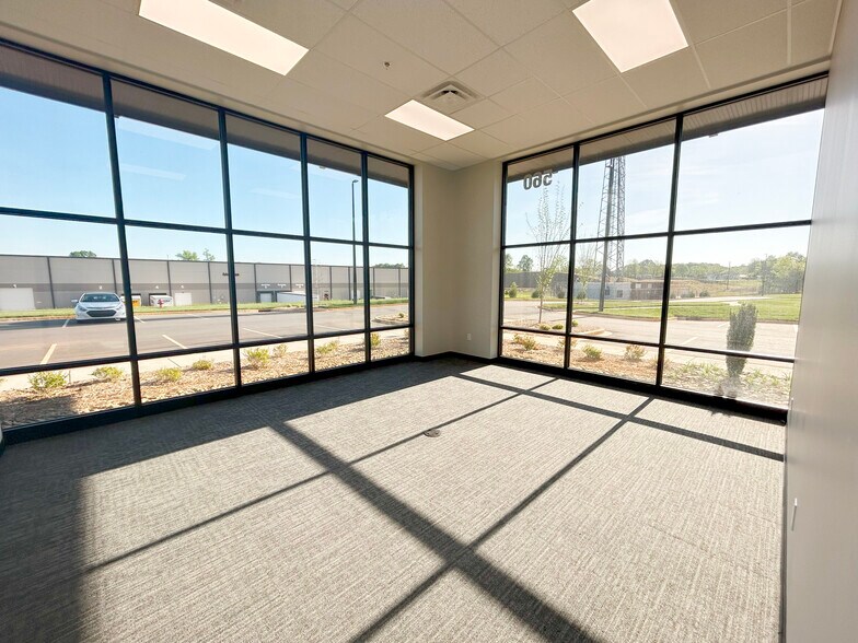 More Photos Of 560 Commerce Park Dr, Greer Unknown For Lease