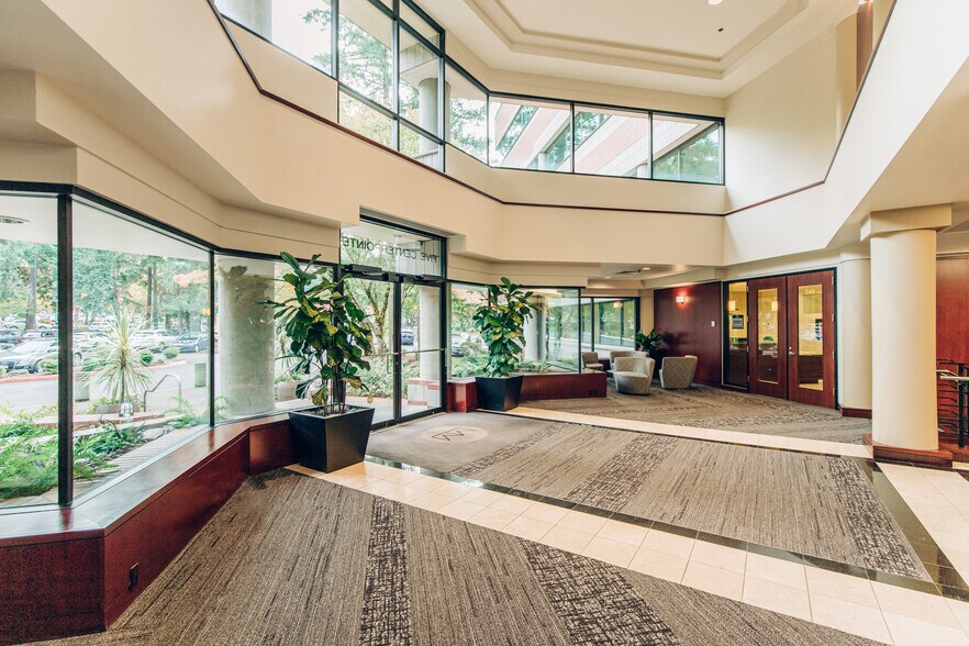 More Photos Of 5 Centerpointe Dr, Lake Oswego Office For Lease