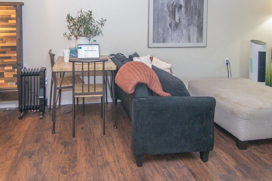 More Photos Of 2208 Austin Ave, Brownwood Flex For Sale