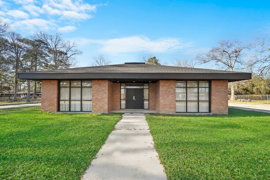 More Photos Of 14060 Grangerland Rd, Conroe Bank For Sale