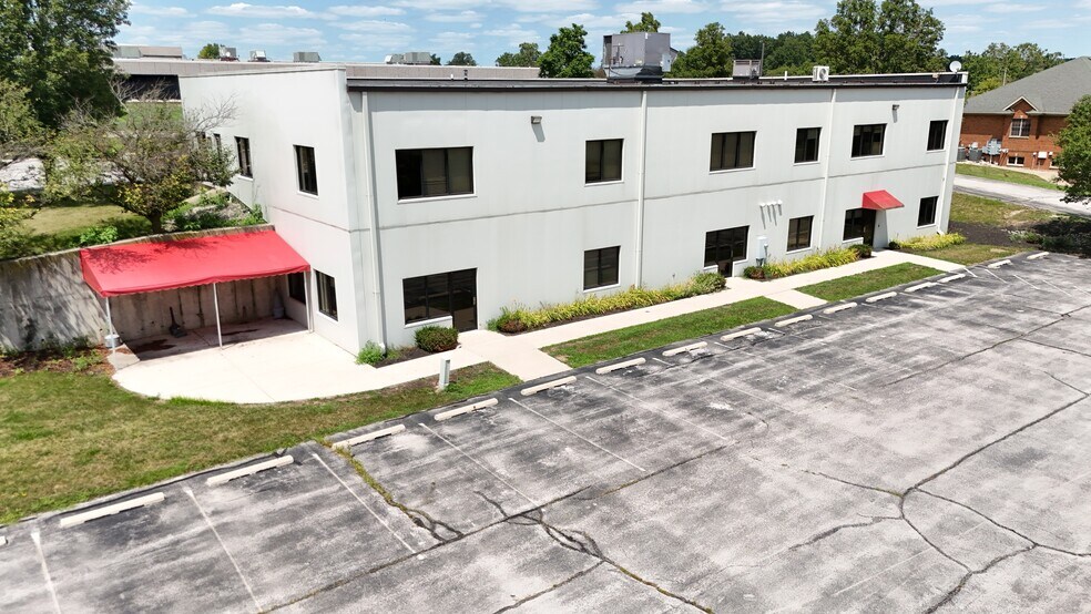 More Photos Of 7619 W Jefferson Blvd, Fort Wayne Office For Sale