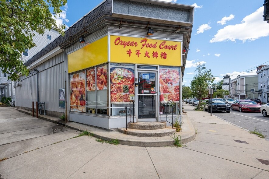 More Photos Of 1 Lilley Ave, Lowell Restaurant For Sale