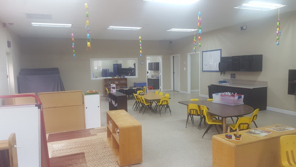 More Photos Of 2755 Flat Shoals Rd, College Park Daycare Center For Sale