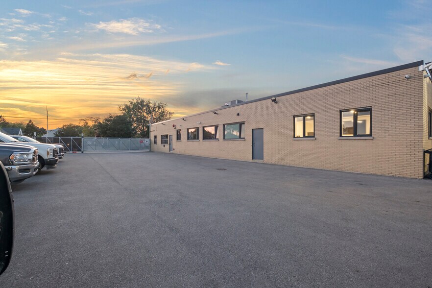 More Photos Of 1529 N 31st Ave, Melrose Park Truck Terminal For Lease