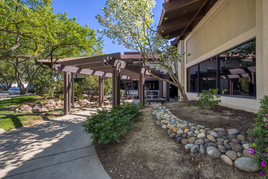 More Photos Of 91 Blue Ravine Rd, Folsom Flex For Sale
