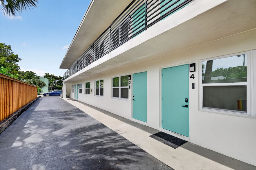 More Photos Of 618 6th St, West Palm Beach Apartments For Sale