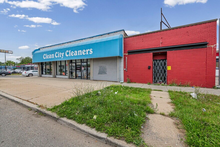 More Photos Of 16036 W 7 Mile Rd, Detroit Storefront For Sale
