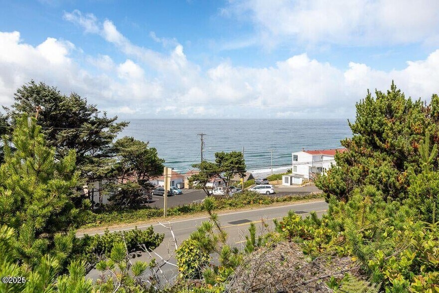More Photos Of 501-502 SE 39th St, Lincoln City Land For Sale