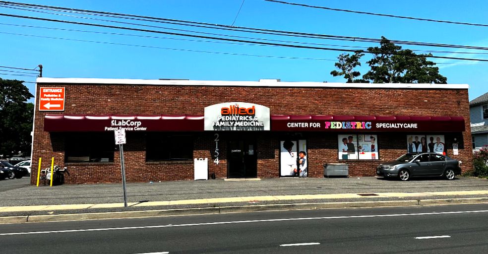 Primary Photo Of 2154 Newbridge Rd, Bellmore Storefront Retail Office For Lease