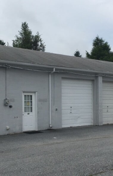 More Photos Of 35 Salem Church Rd, Newark Warehouse For Lease