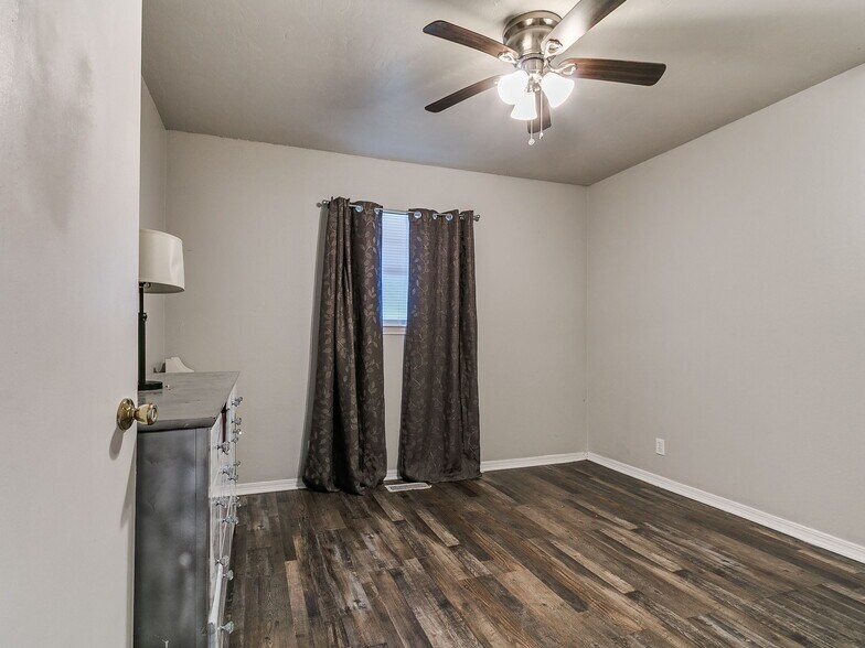 More Photos Of 5201 Washington Blvd, Spencer Land For Sale