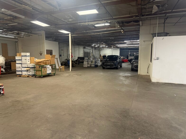 More Photos Of 1238-1254 E Cypress St, Covina Distribution For Lease