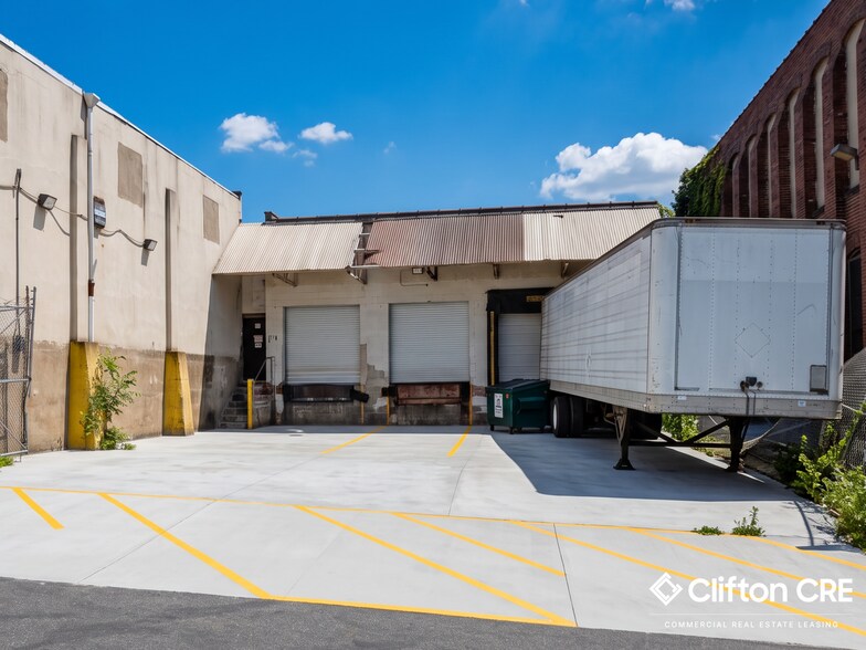 More Photos Of 22 Mercer St, Paterson Warehouse For Lease
