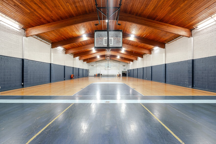 More Photos Of 333 E Colorado St, Glendale Unknown For Lease