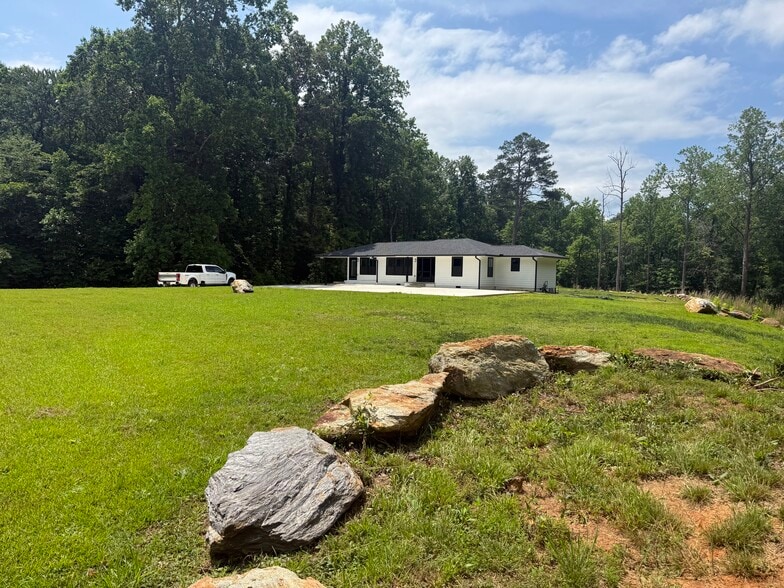 More Photos Of 2521 Reinhardt College Pky, Canton Office For Sale