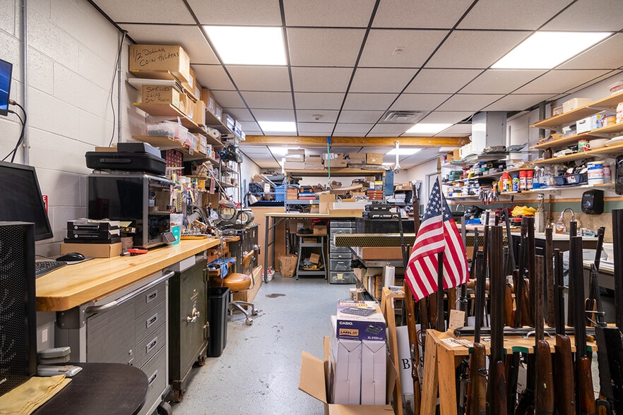 More Photos Of 6595 Post Rd, North Kingstown Fast Food For Sale