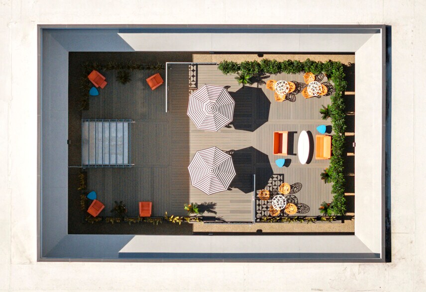 More Photos Of 2650 Camino del Rio N, San Diego Office For Lease