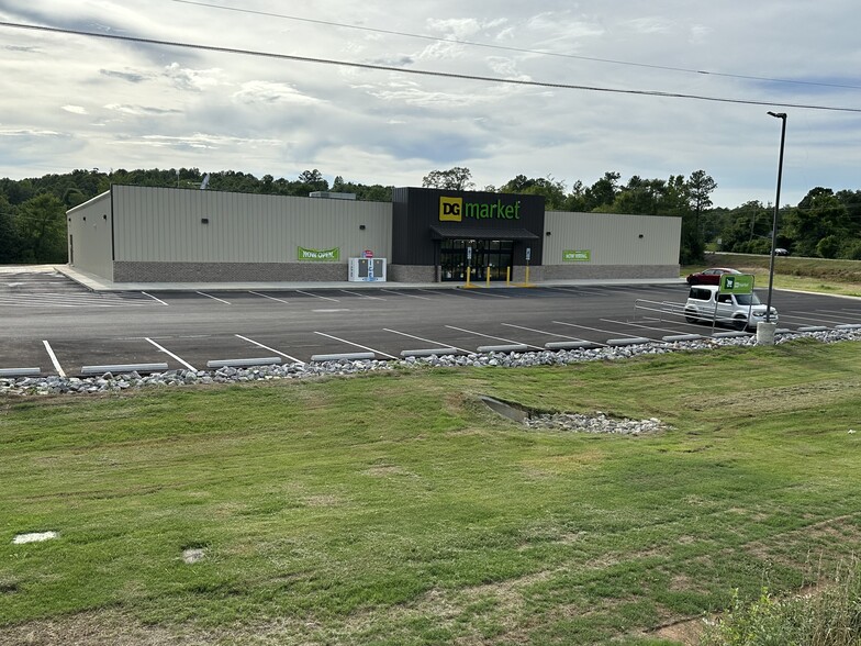 Primary Photo Of 6354 Winchester Road, New Market Supermarket For Sale