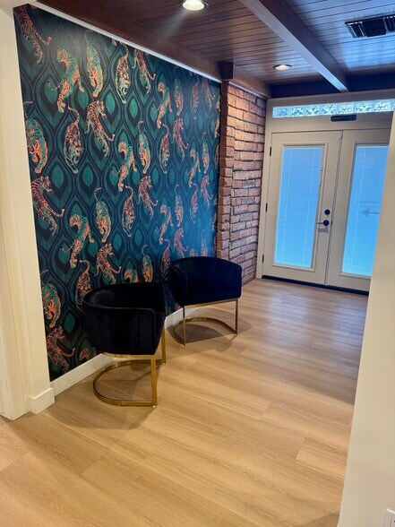 More Photos Of 51 E Monterey Way, Phoenix Medical For Lease