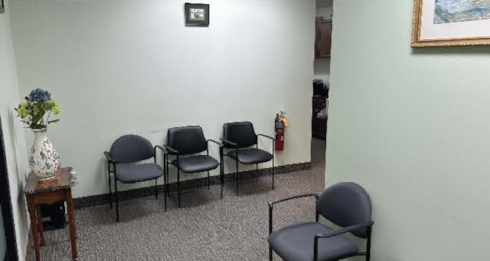 More Photos Of 755 Park Ave, Huntington Medical For Sale