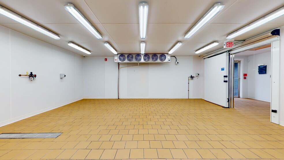 More Photos Of 906 Rt-28, Kingston Restaurant For Sale