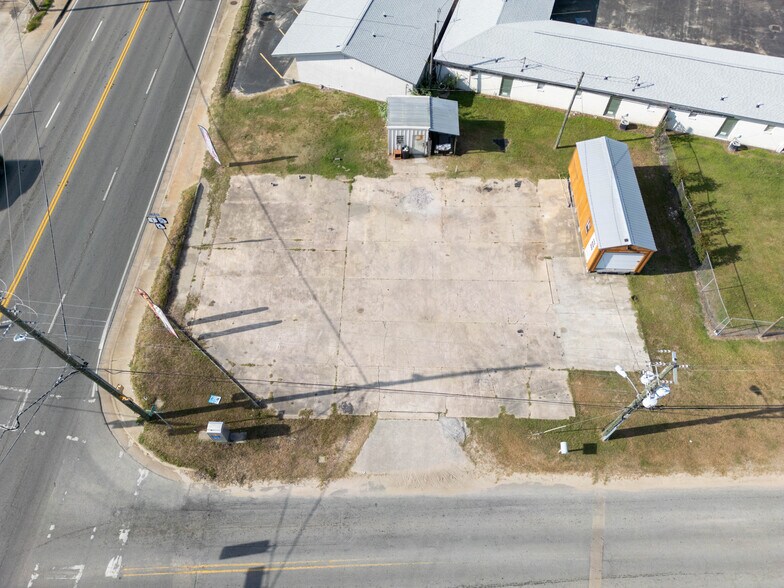 More Photos Of 539 S Main St, Baxley Hotel For Sale