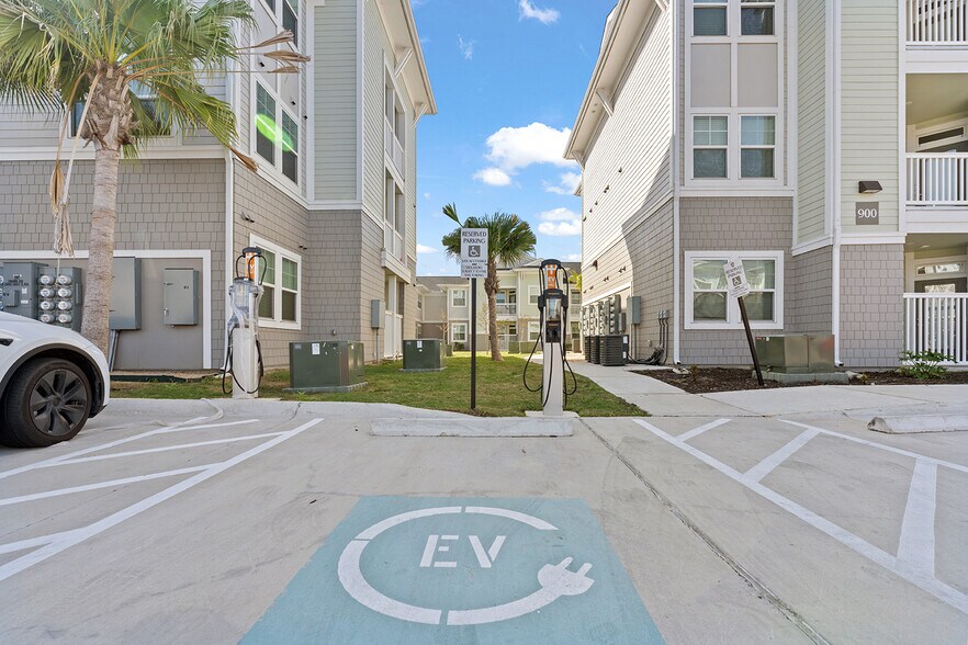 More Photos Of 3942 Cimarron Blvd, Corpus Christi Apartments For Sale