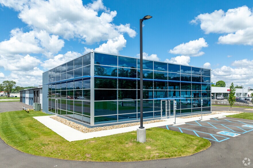 More Photos Of 1401 Mount Vernon Rd, Newark Unknown For Lease